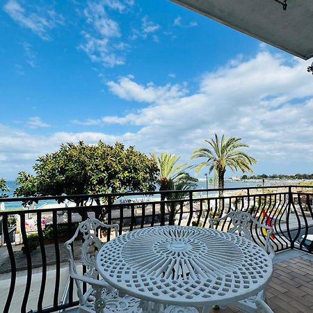 Case Vacanze Di Isabella Stoia Giardini-Naxos Exterior foto